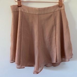 EUC Show Me Your MuMu Vero Shorts